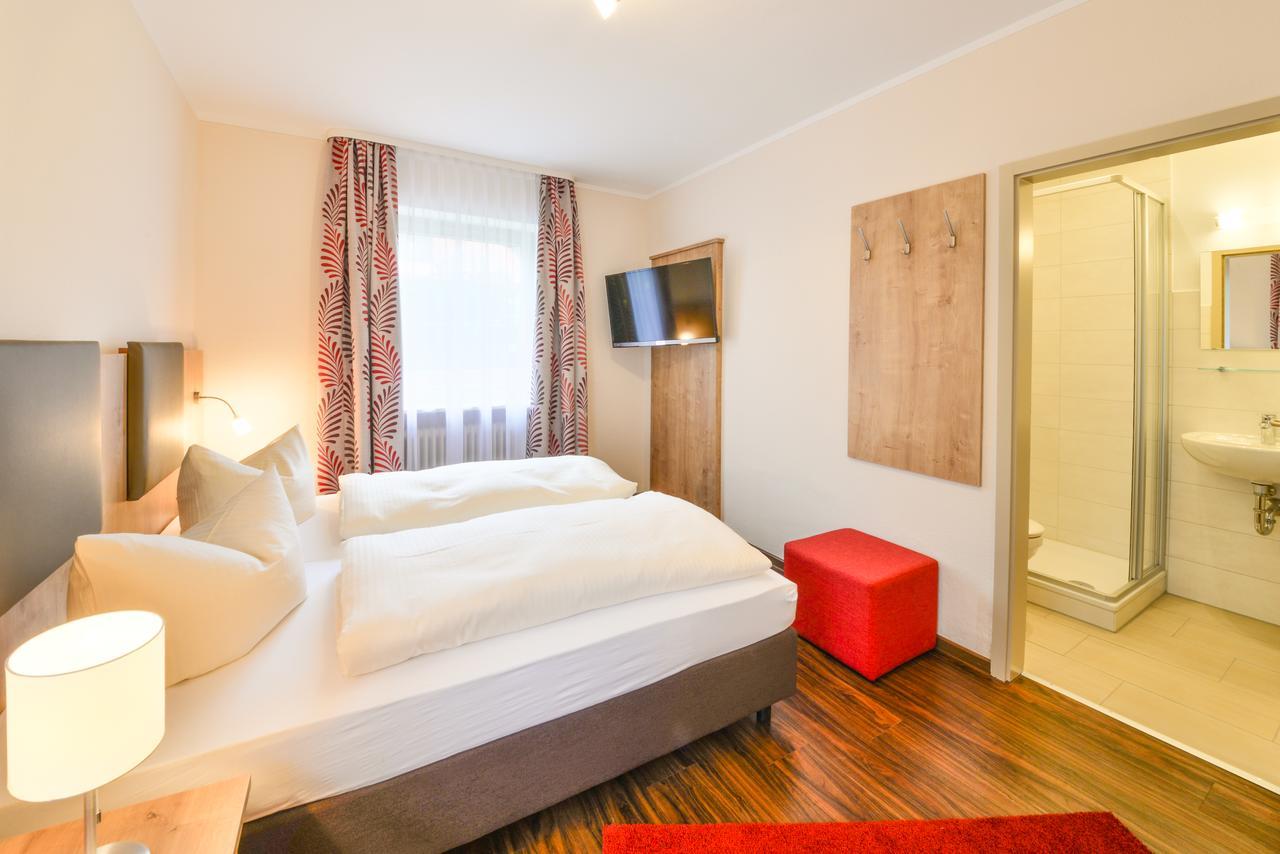 Hotel Gasthof Hainzinger Einsbach ภายนอก รูปภาพ