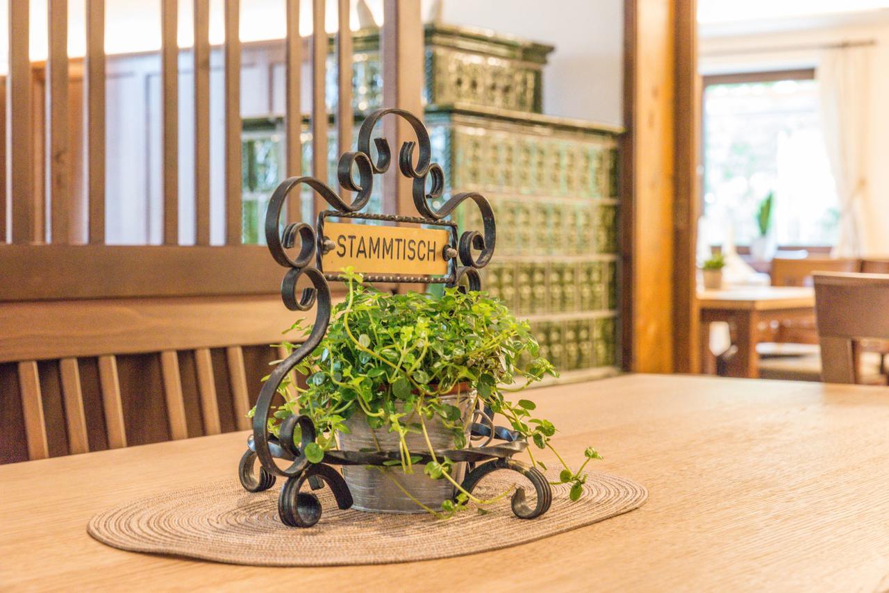 Hotel Gasthof Hainzinger Einsbach ภายนอก รูปภาพ