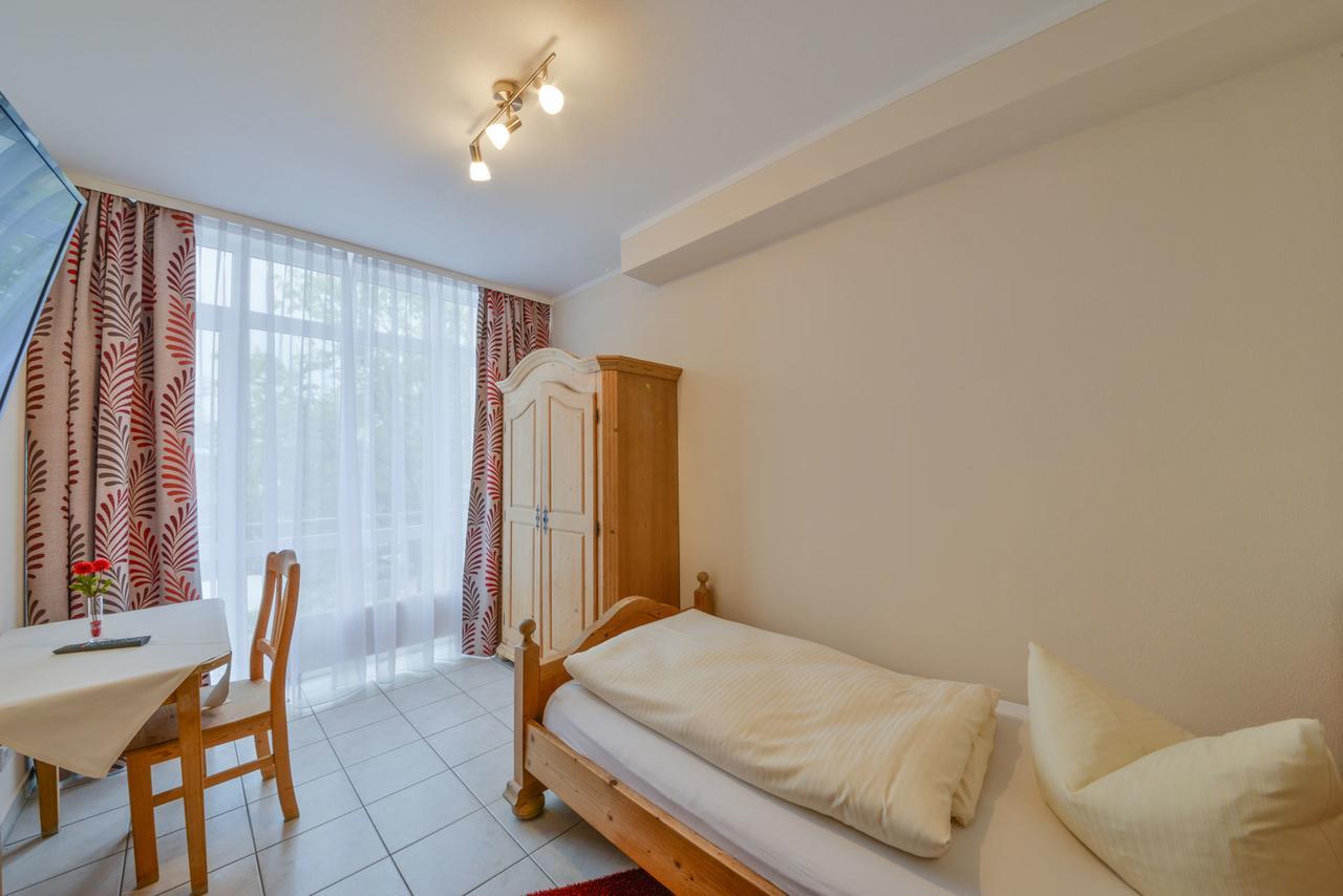 Hotel Gasthof Hainzinger Einsbach ภายนอก รูปภาพ